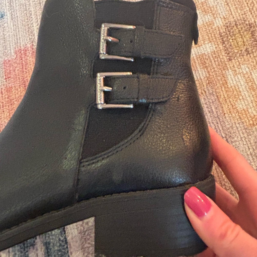 Make Me An Offer 😊 - Cute Anne Klein Booties with Buckle Details (Black) - Picture 7 of 11
